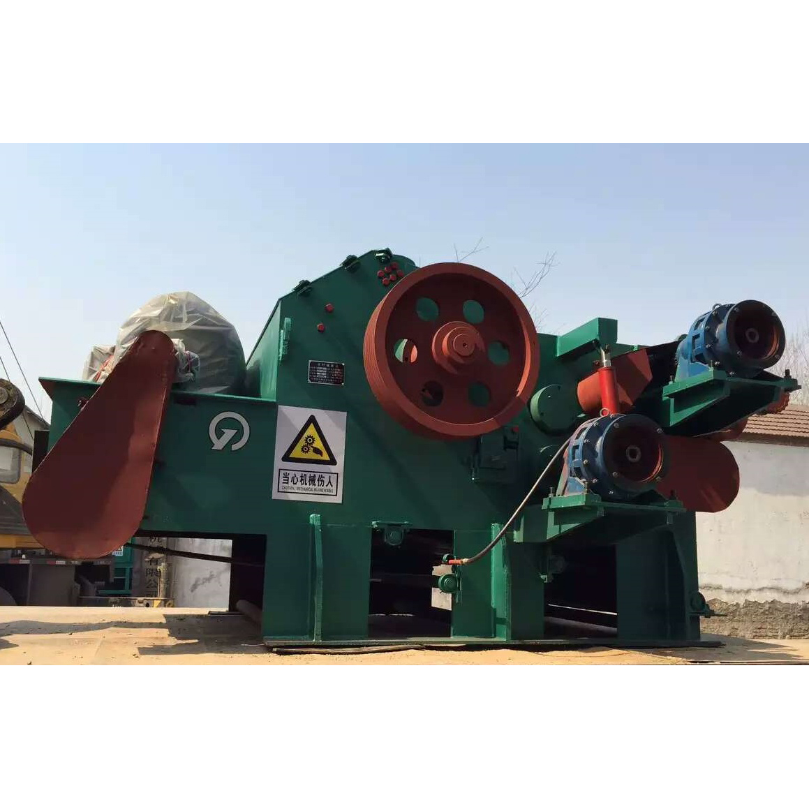 2019 wholesale price China Two Blades, 6m Feeding Conveyor Drum Wood Log Tree Chipper for Biomass Featured Image